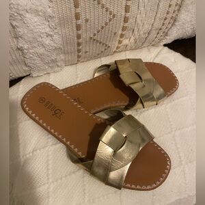 Rouge Helium Women's Metallic Gold Sandals